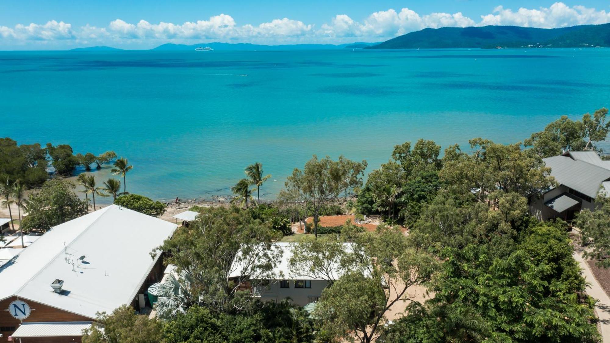 Freedom Shores Resort Airlie Beach Cannon Valley Exterior photo